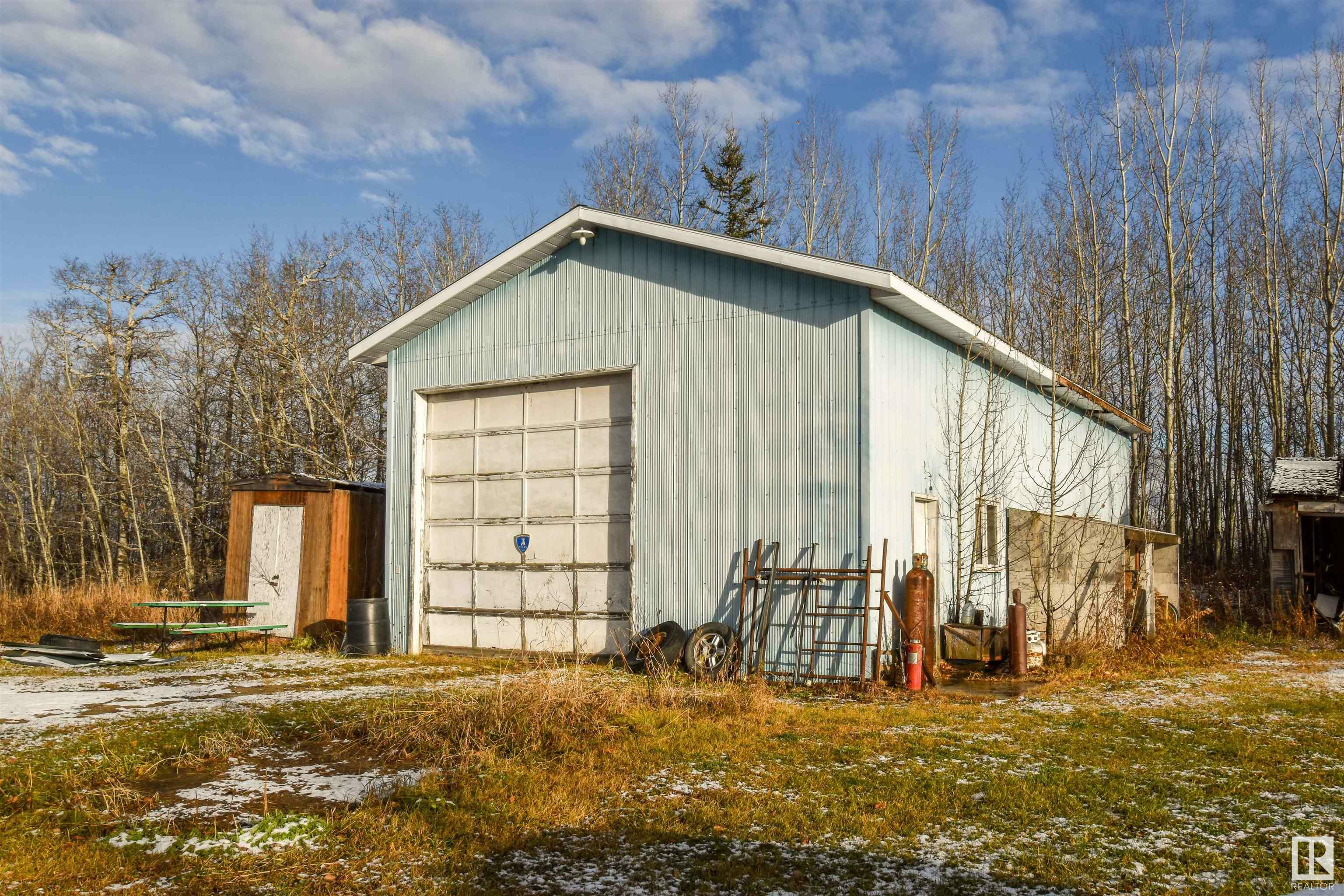 Property Photo:  50, 54222 Rge Rd 25  AB T0E 1V0 