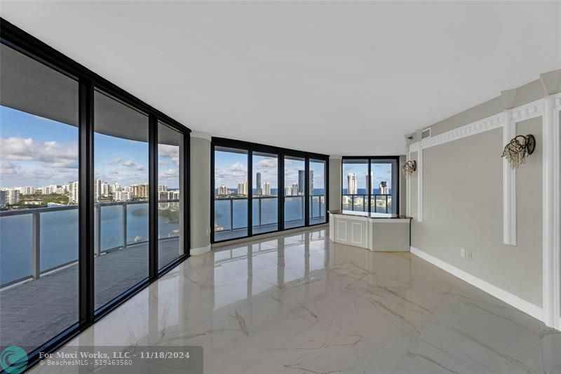 Property Photo:  4000 Island Blvd 2606  FL 33160 