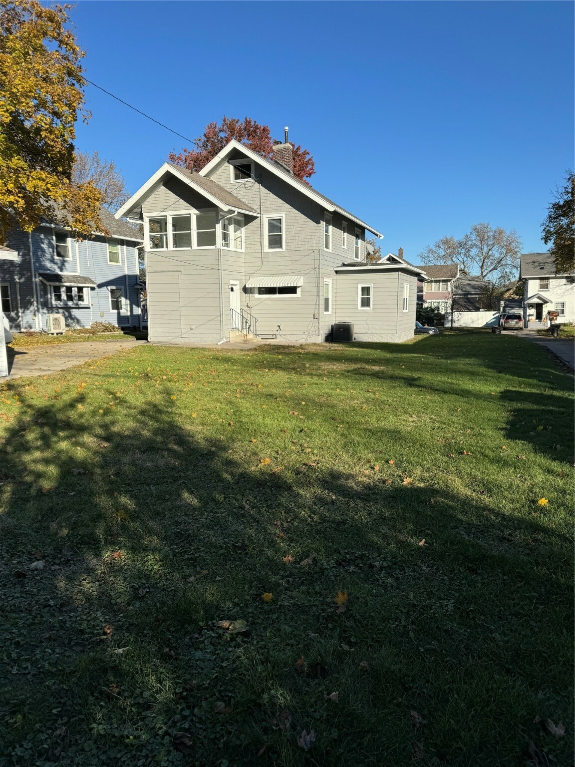 Property Photo:  682 36th Street  IA 50312 