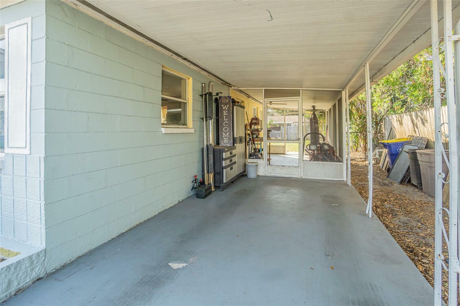 Property Photo: 9696 Groveland Street FL 33772