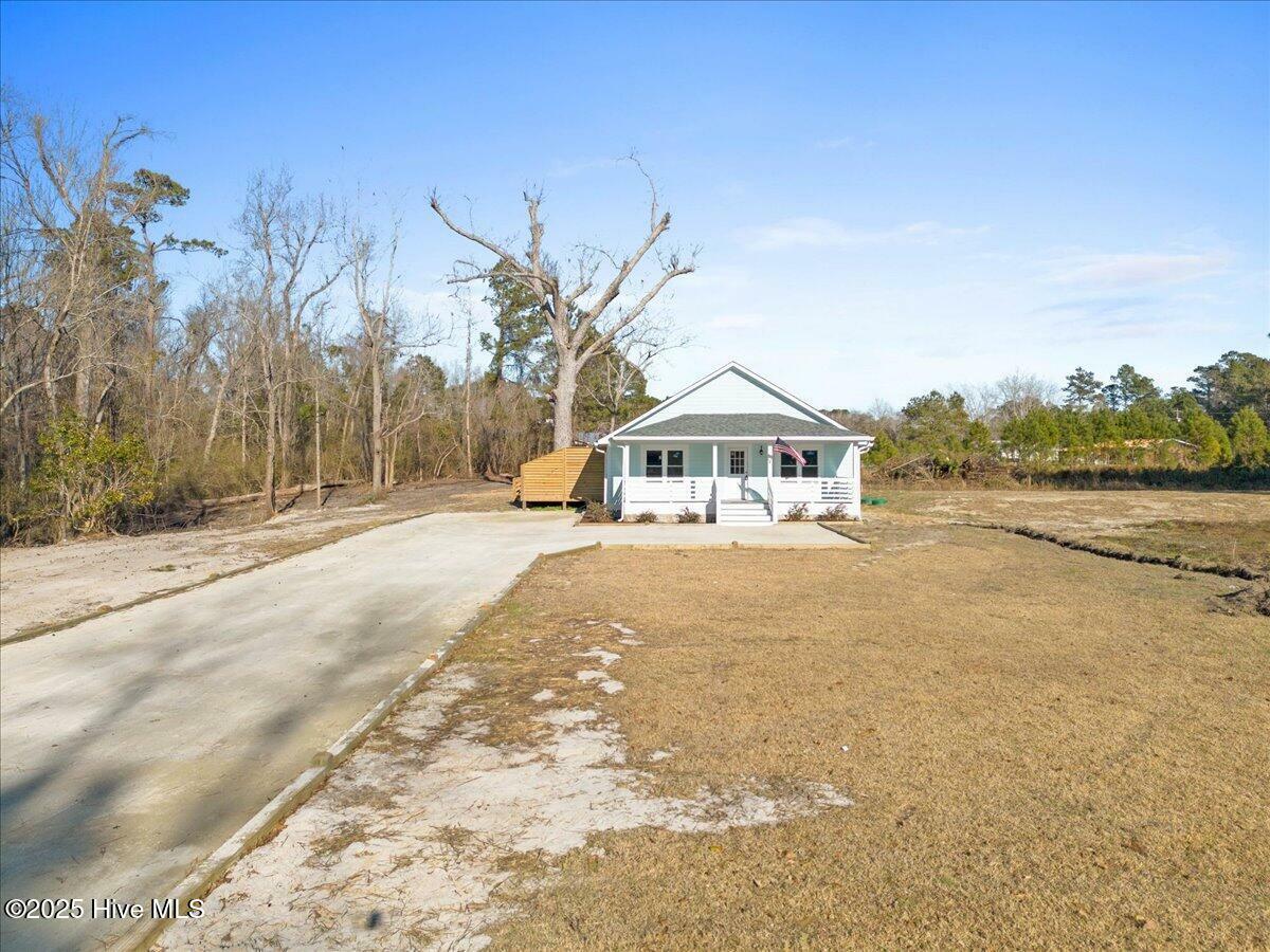 Property Photo:  1070 Midway Road SE  NC 28422 