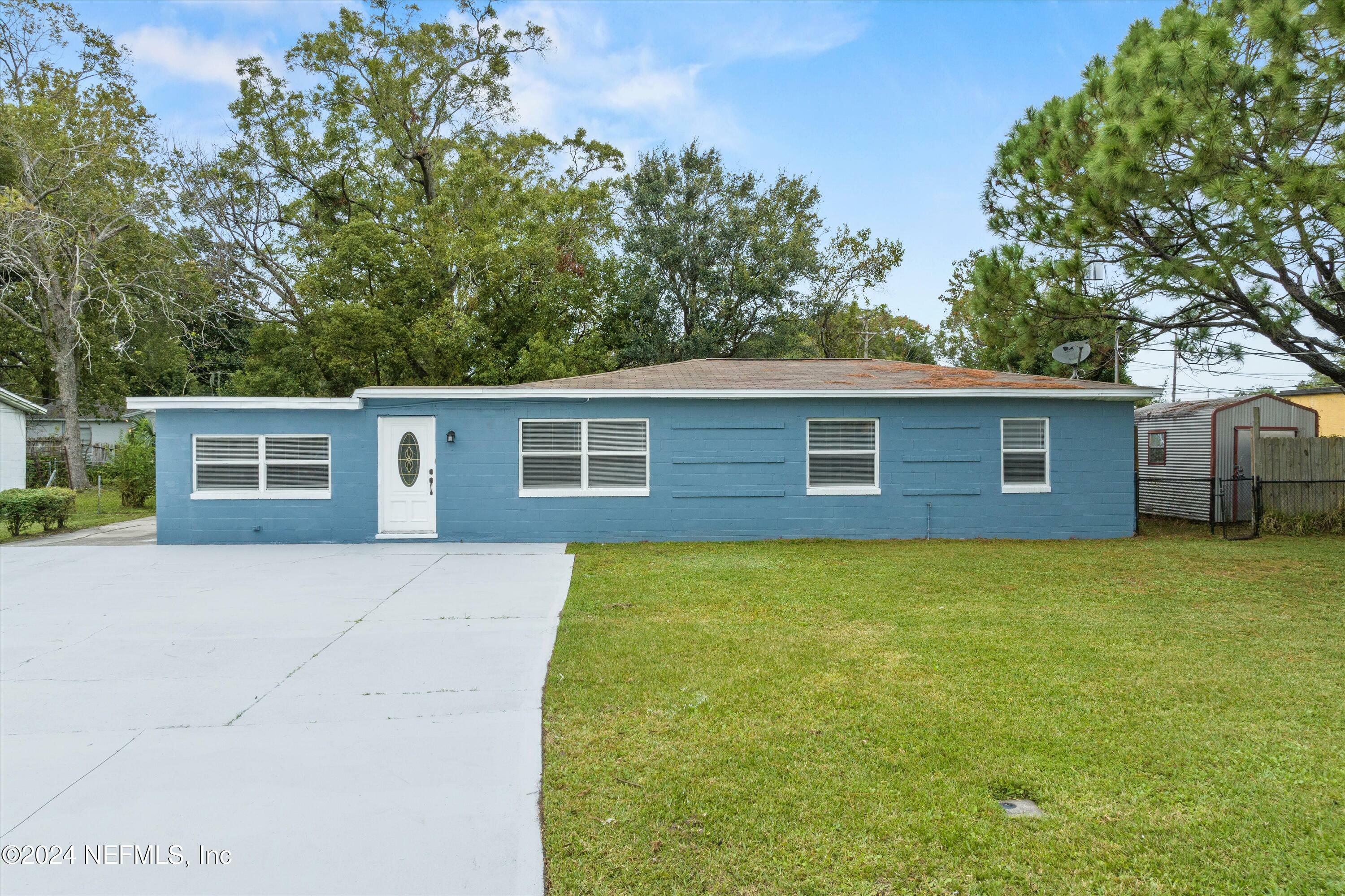 Property Photo:  5103 Cain Lane  FL 32254 