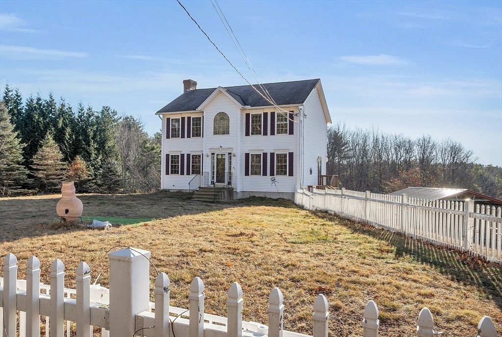 Property Photo:  17 Town Farm Rd  MA 01475 