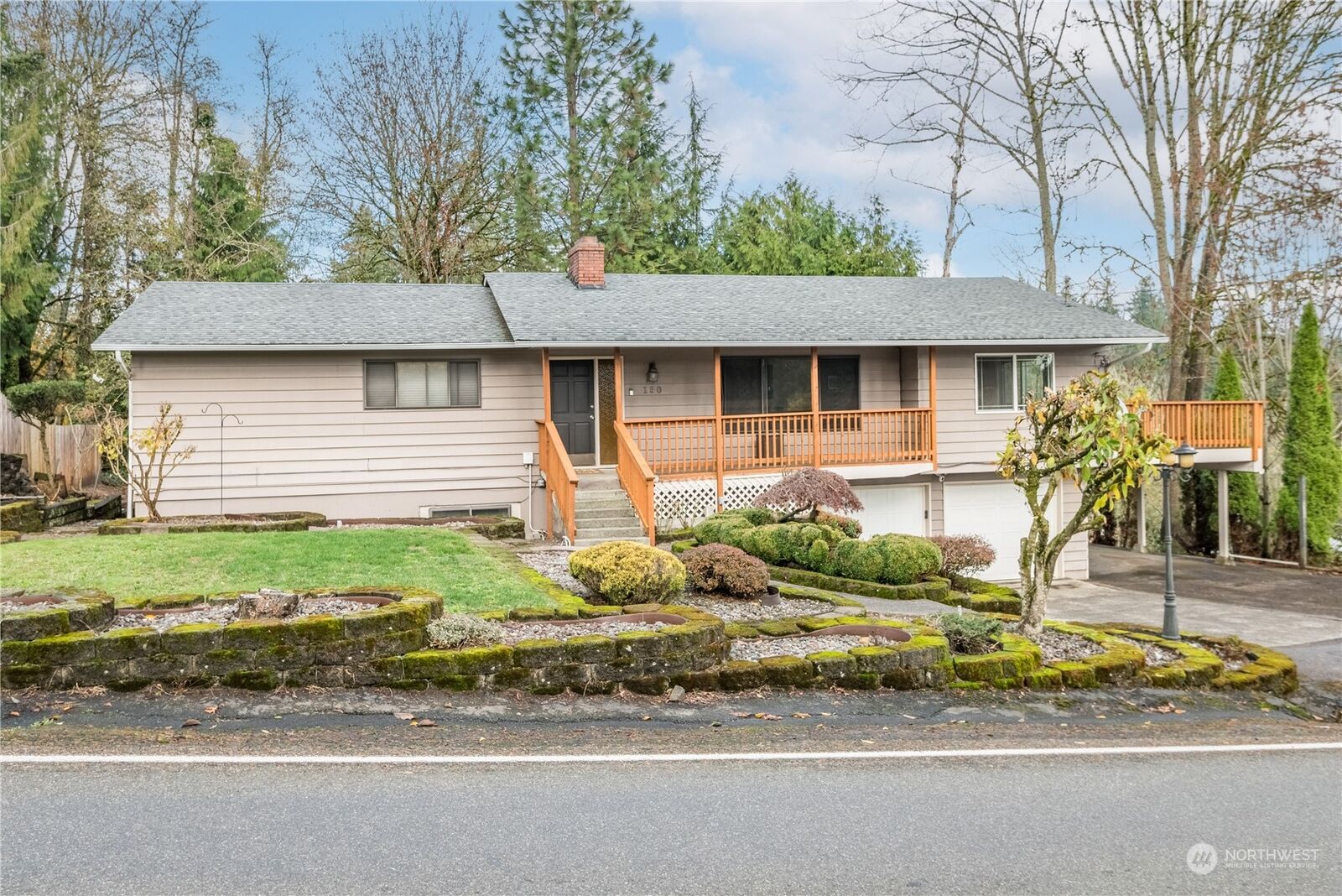 Property Photo:  190  Inglewood Drive  WA 98632 
