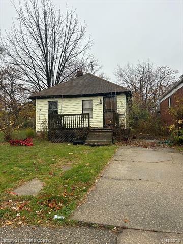 Property Photo:  18697 Syracuse Street  MI 48234 