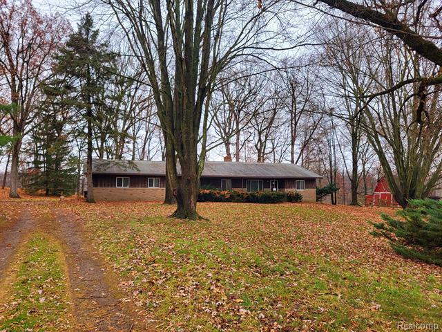 Property Photo:  3438 Golf Club Road  MI 48843 