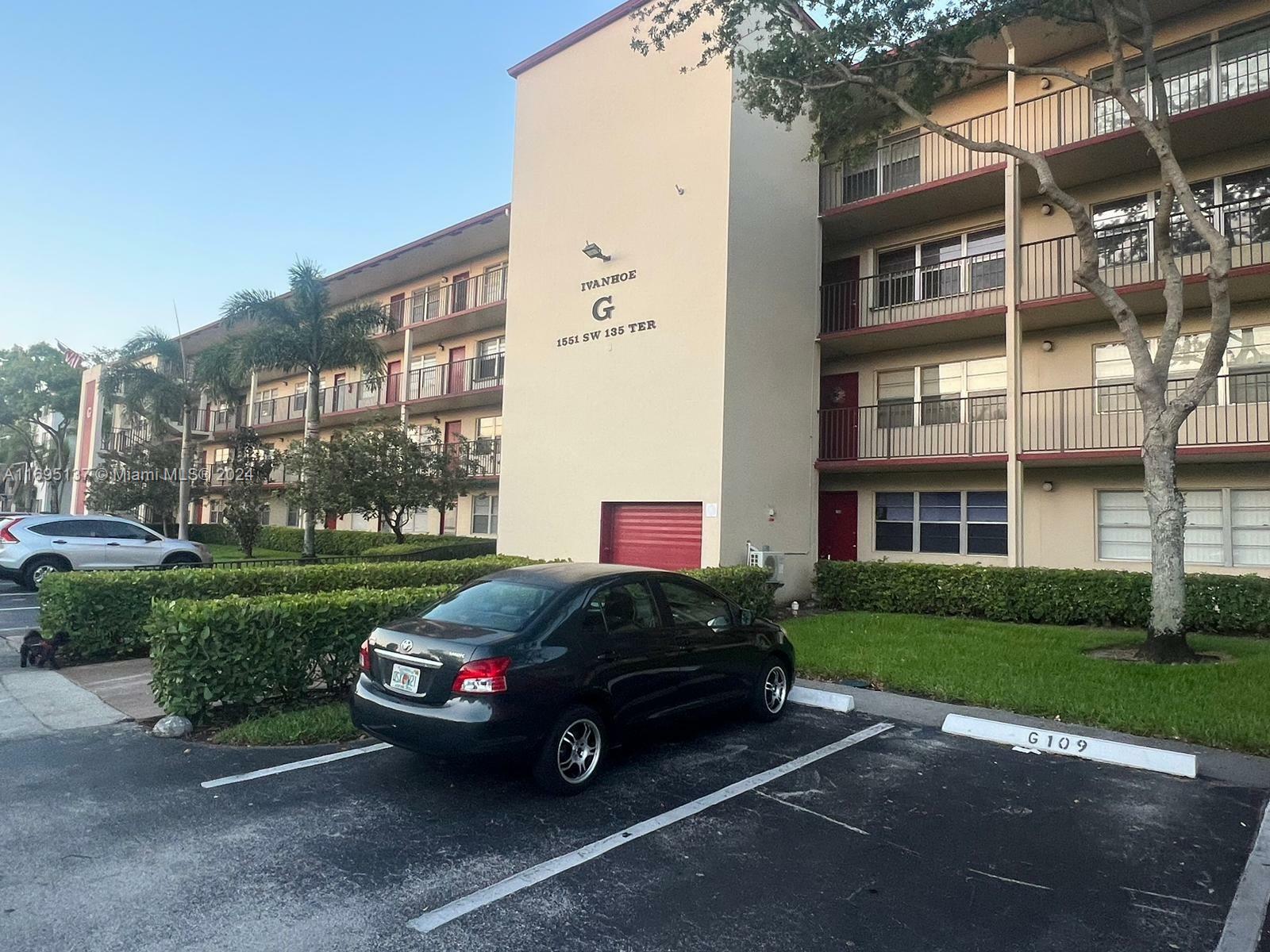 1551 SW 135th Ter 405G  Pembroke Pines FL 33027 photo