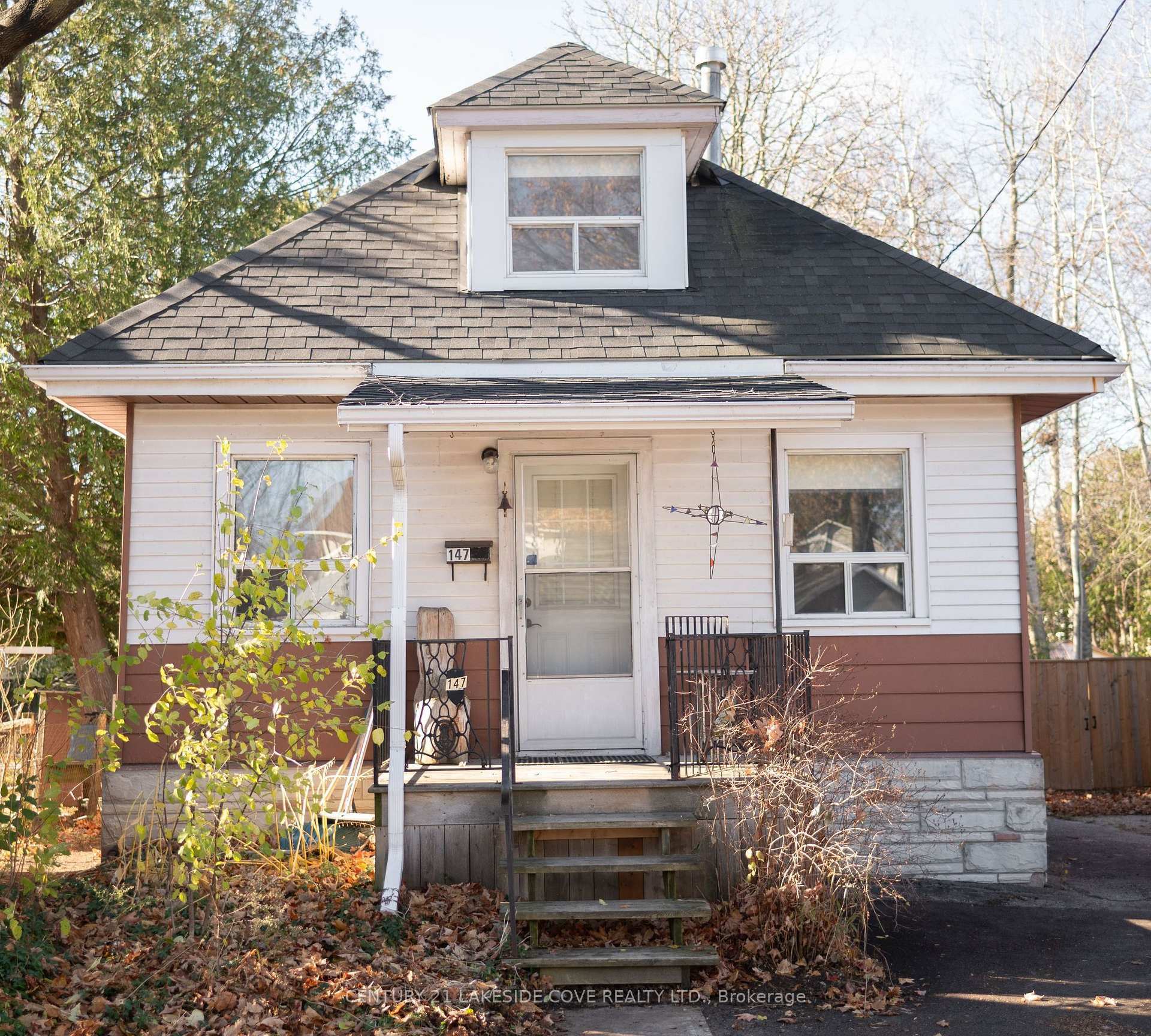 147 Dufferin Street  Orillia ON L3V 5T1 photo