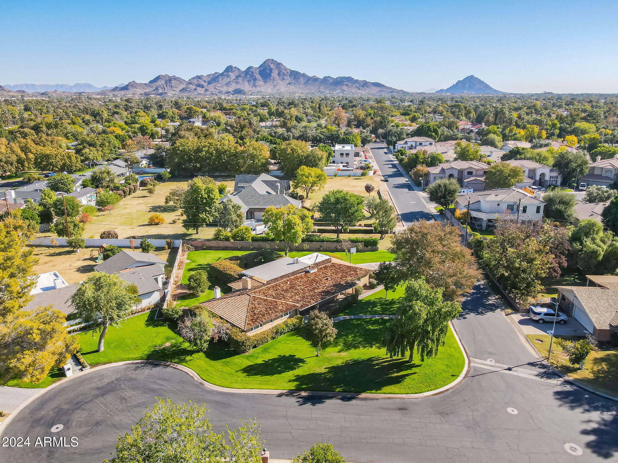 Property Photo:  110 W Glenn Drive  AZ 85021 