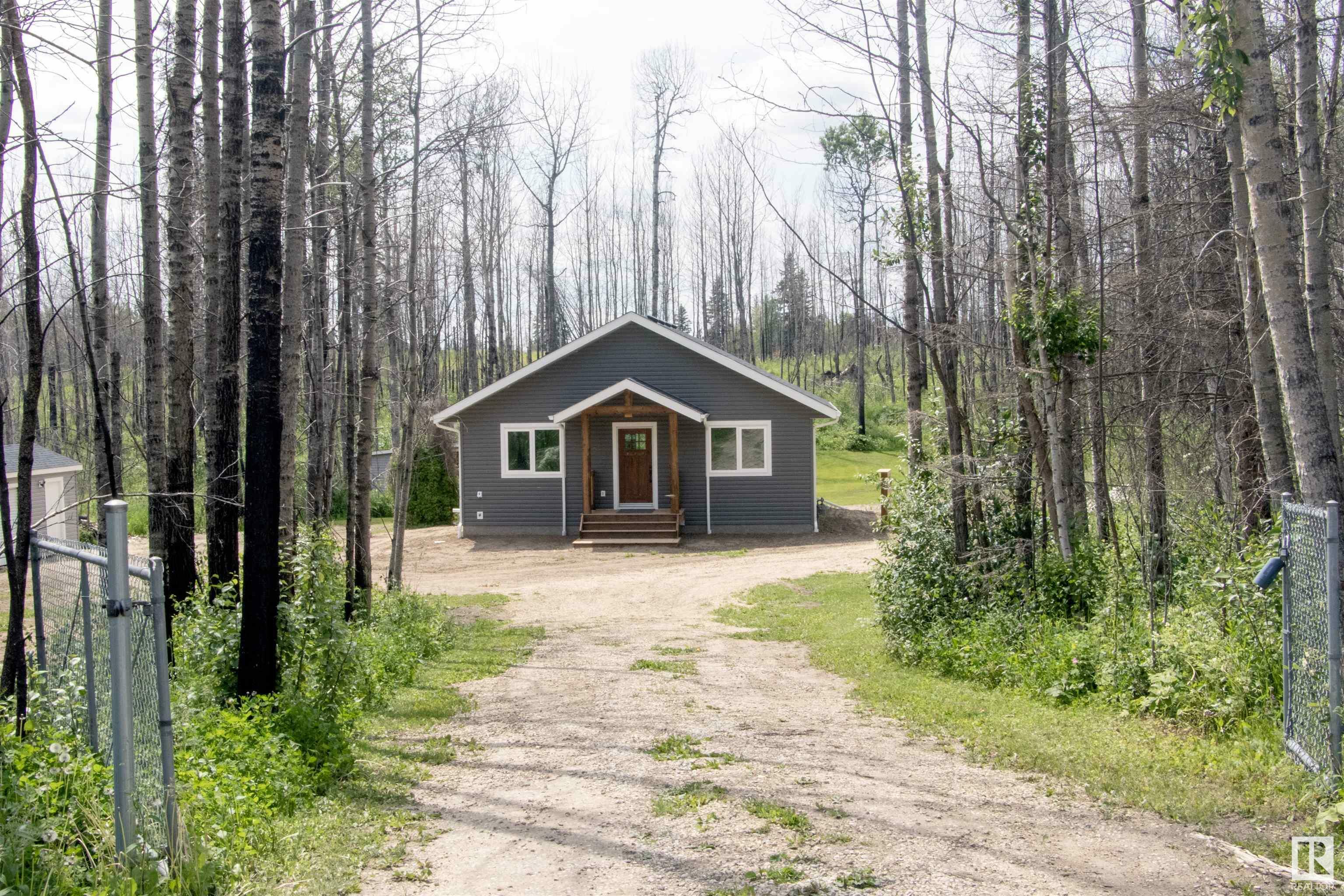 Property Photo:  5124 Twp Rd 554  AB T0E 0L0 