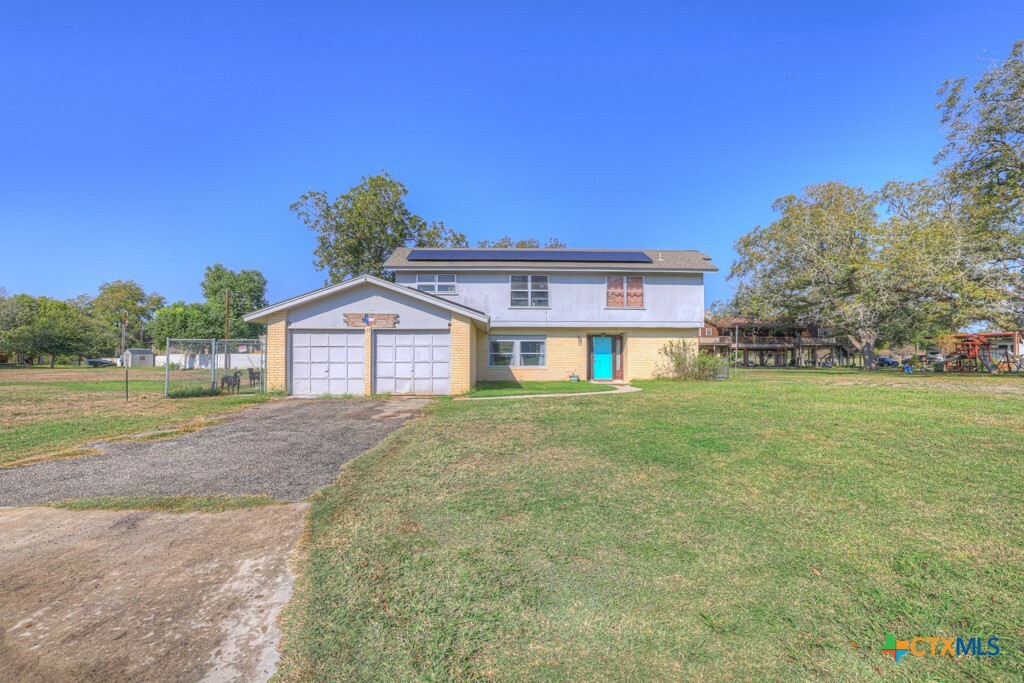 10 Cherry Hill Drive  Seguin TX 78155 photo