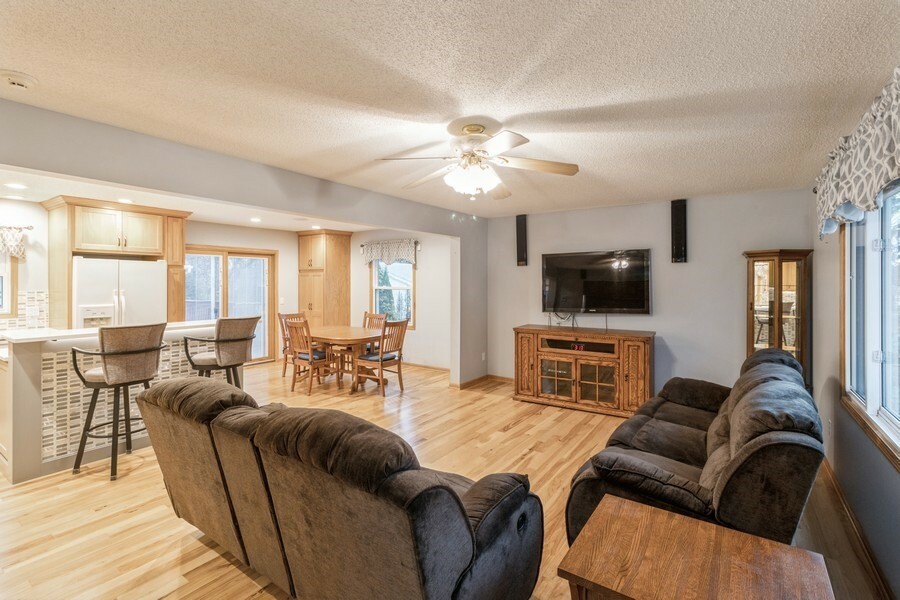 Property Photo:  4217 SE 4th Court  IA 50315 