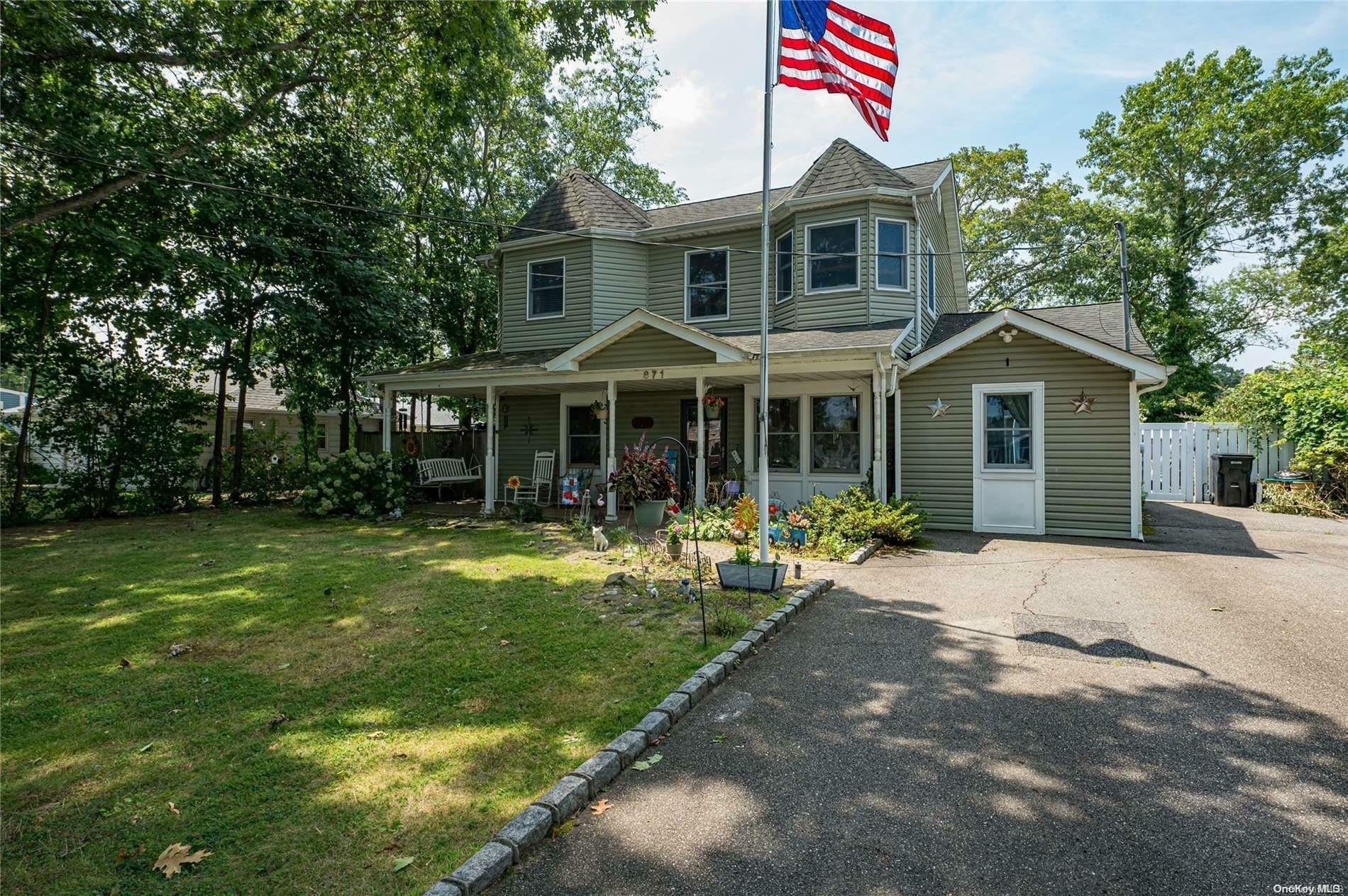 Property Photo: 871 Ocean Avenue NY 11795