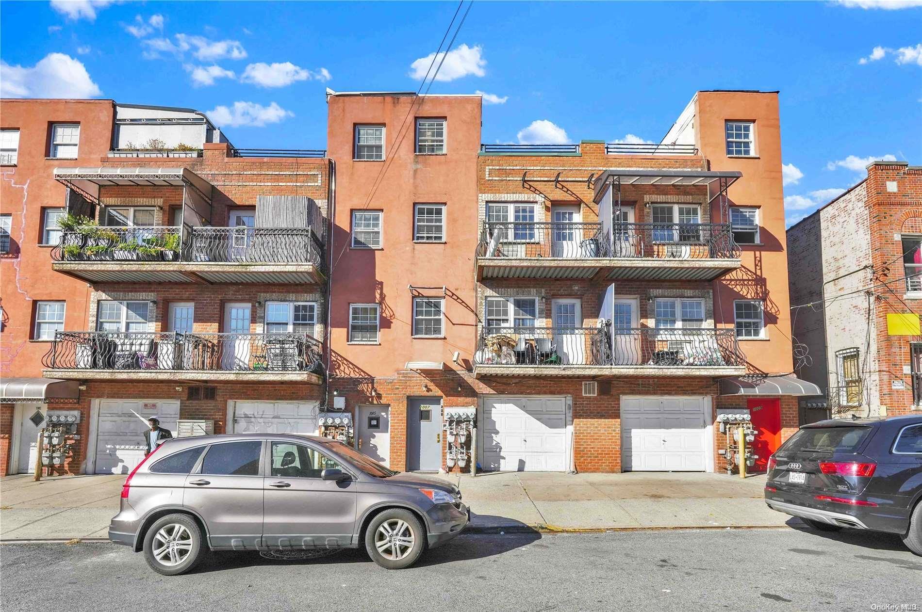 Property Photo: 1007 Ward Avenue NY 10472