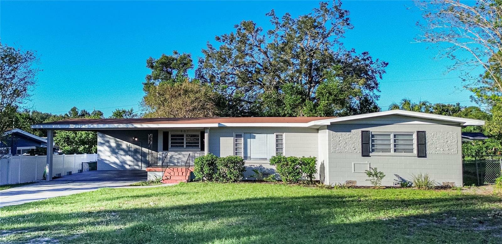 807 Avenue M SE  Winter Haven FL 33880 photo