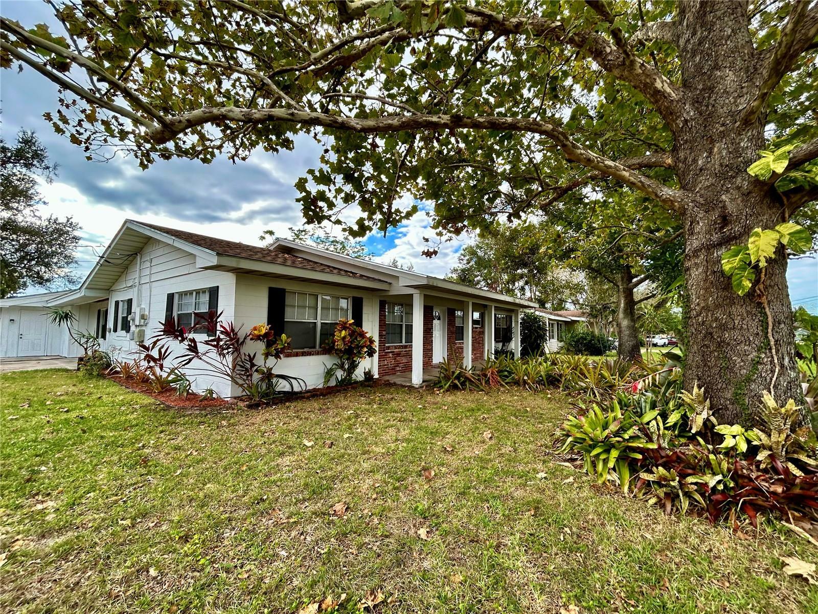 217 W Lake Ina Drive  Winter Haven FL 33884 photo