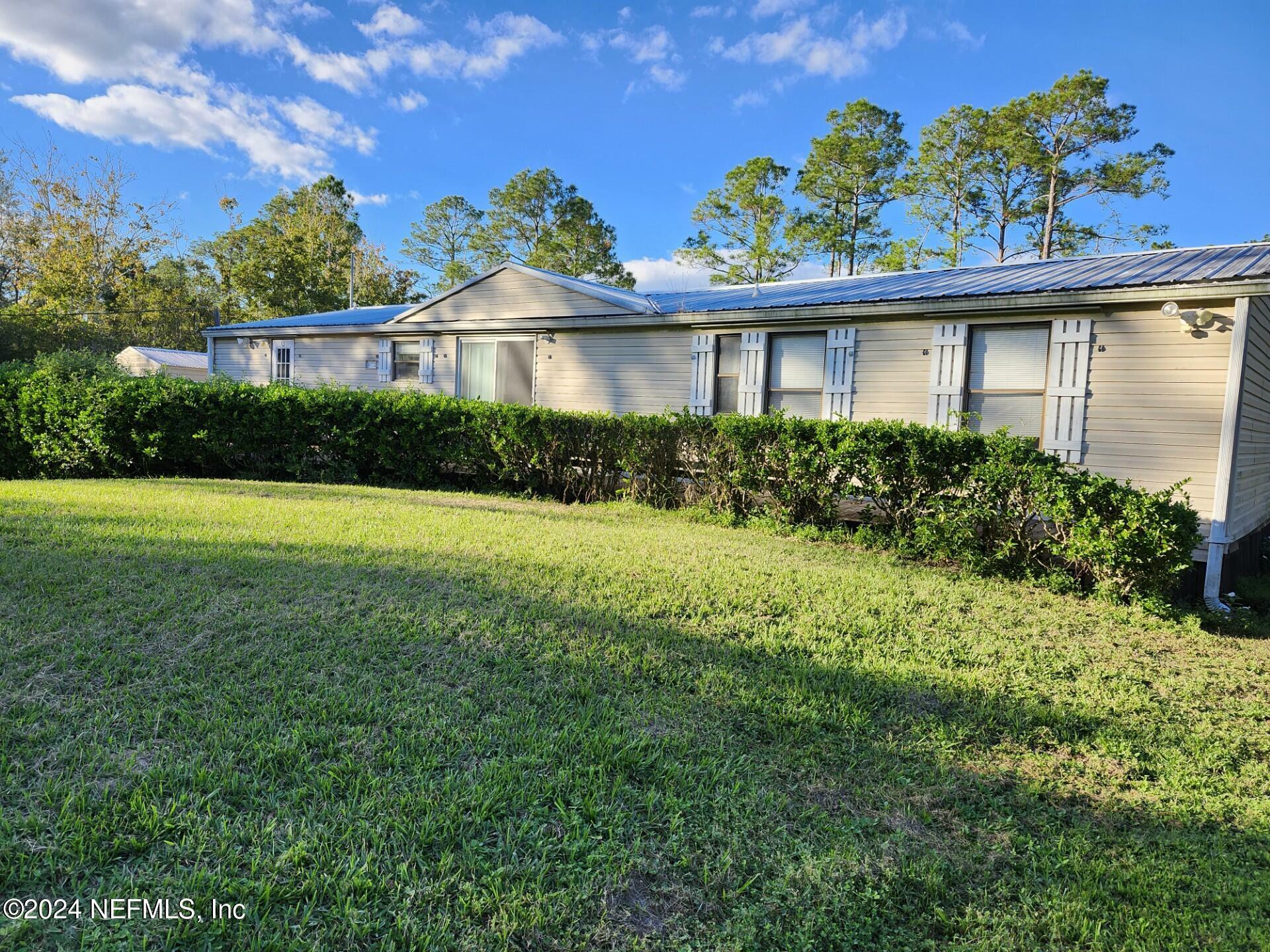 Property Photo:  108 Pine Cone Drive  FL 32139 