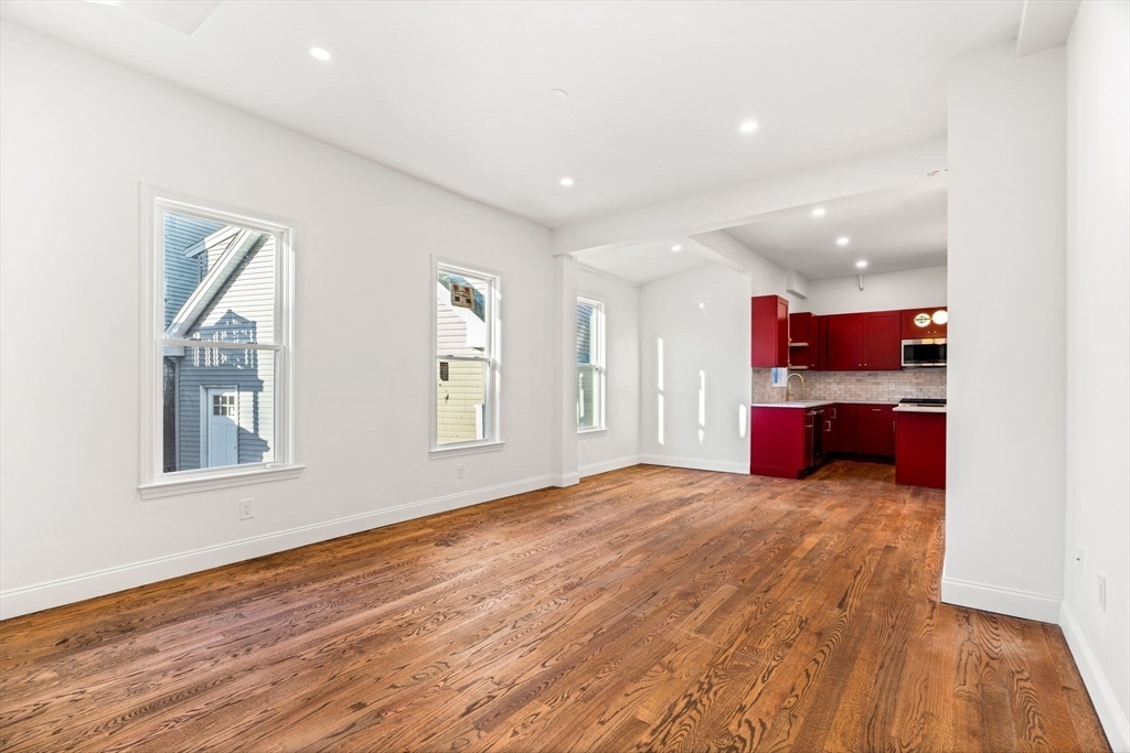 Property Photo:  4 Sargent Street 1  MA 02125 