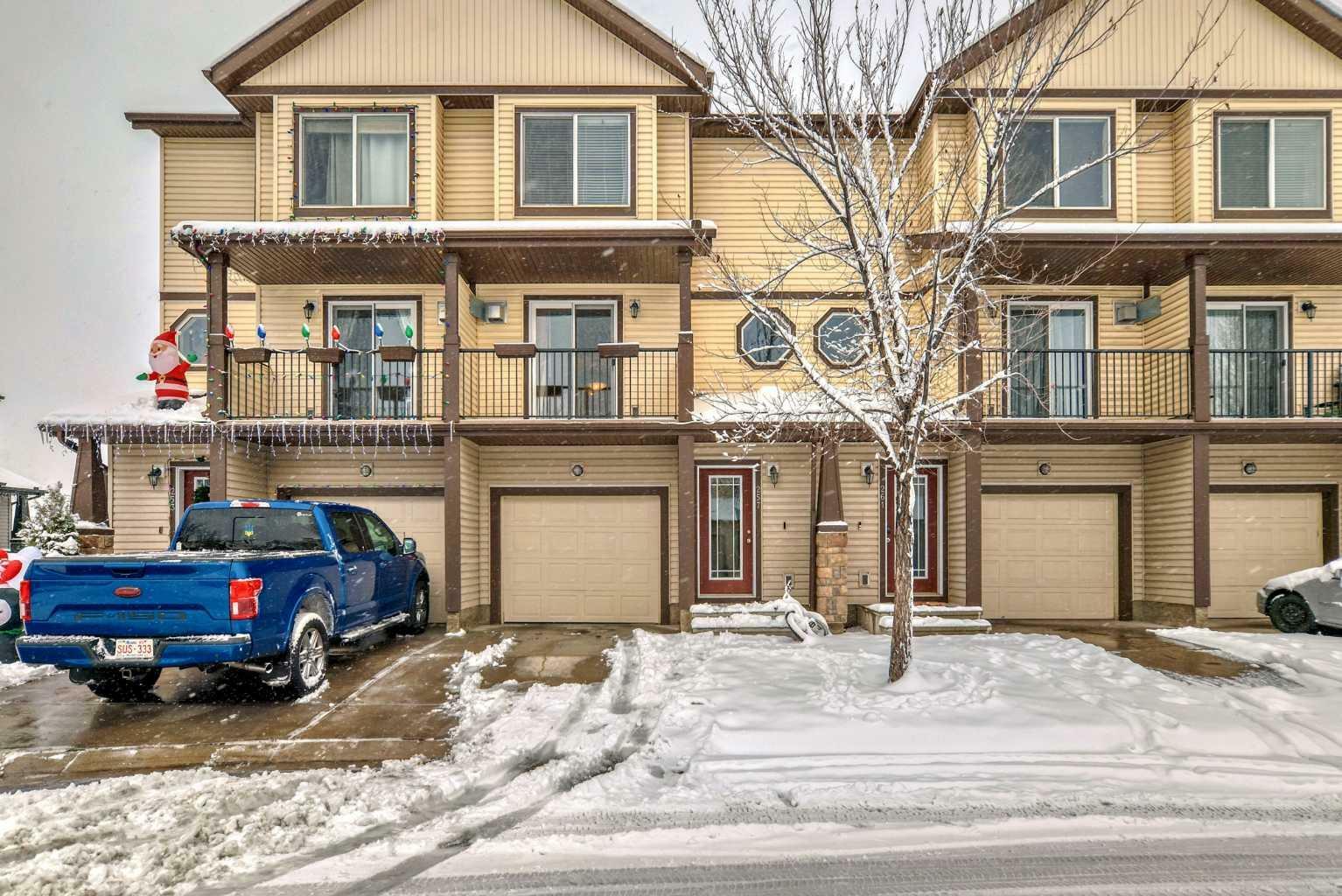 257 Copperpond Landing SE  Calgary AB T2Z 1G6 photo