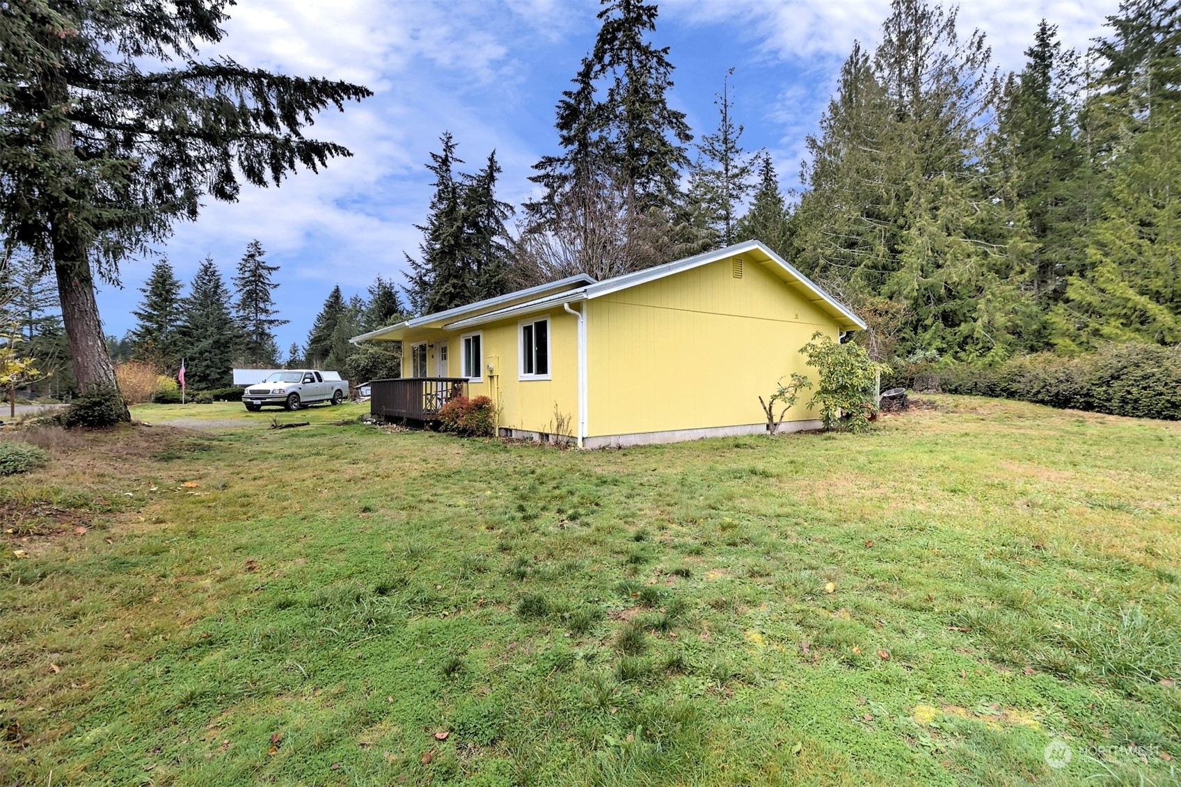 Property Photo:  161 E Spencer Glen Drive  WA 98584 