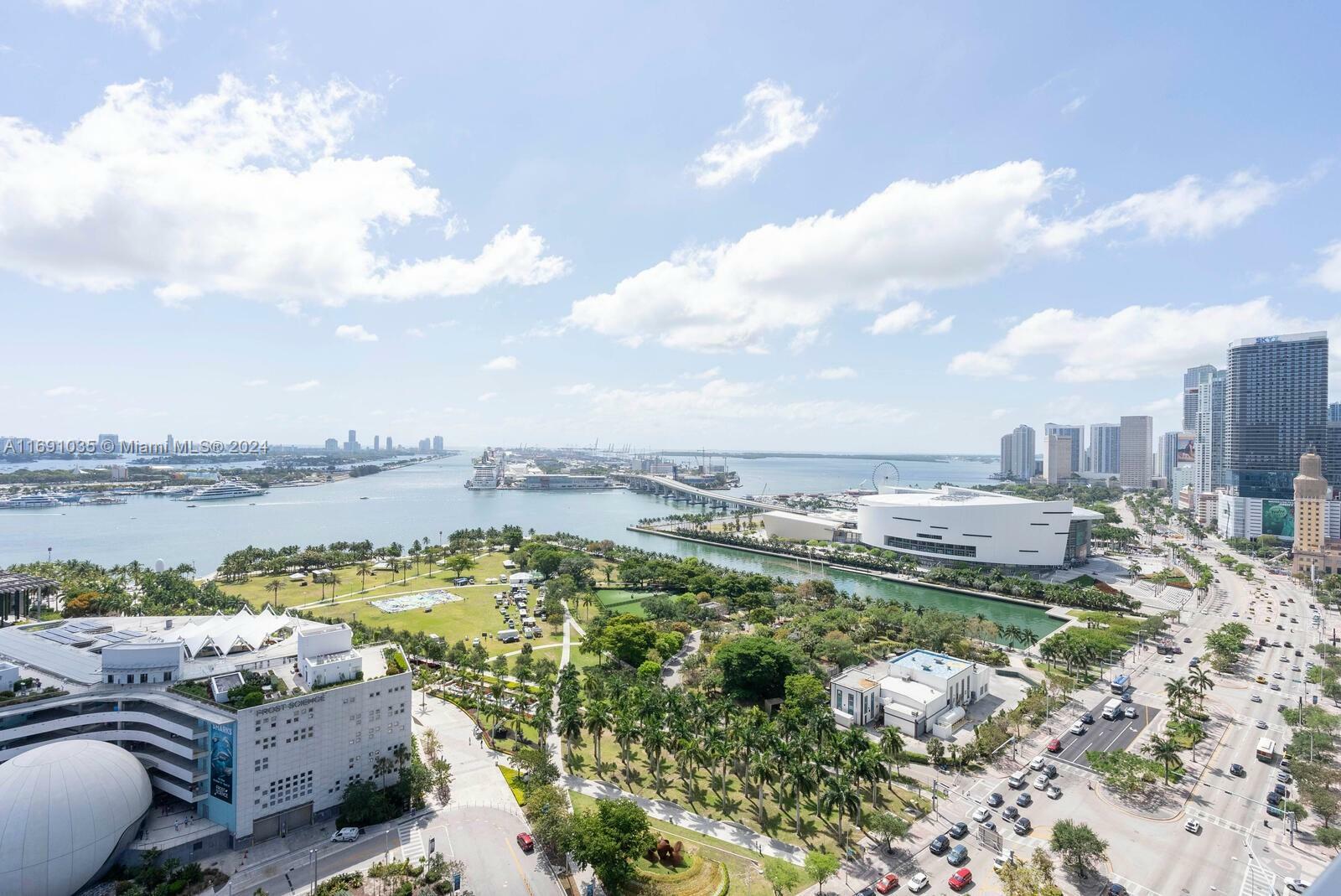 Property Photo:  1100 Biscayne Blvd 2504  FL 33132 