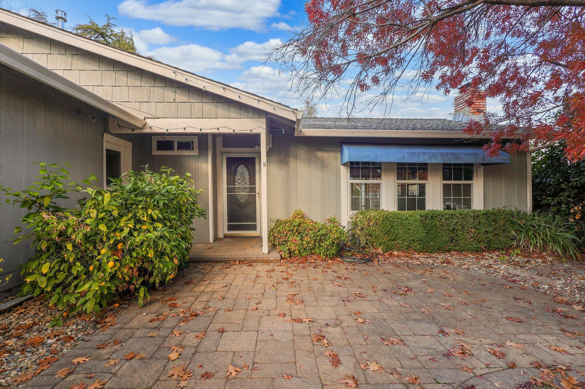 Property Photo:  3858 Woodlawn Street  CA 96001 