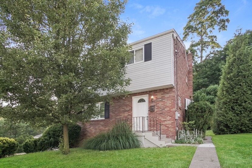 Property Photo: 329 Giffin Ave PA 15317