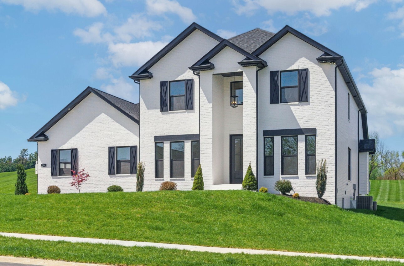 Property Photo: 286 Harrowgate Dr TN 37043