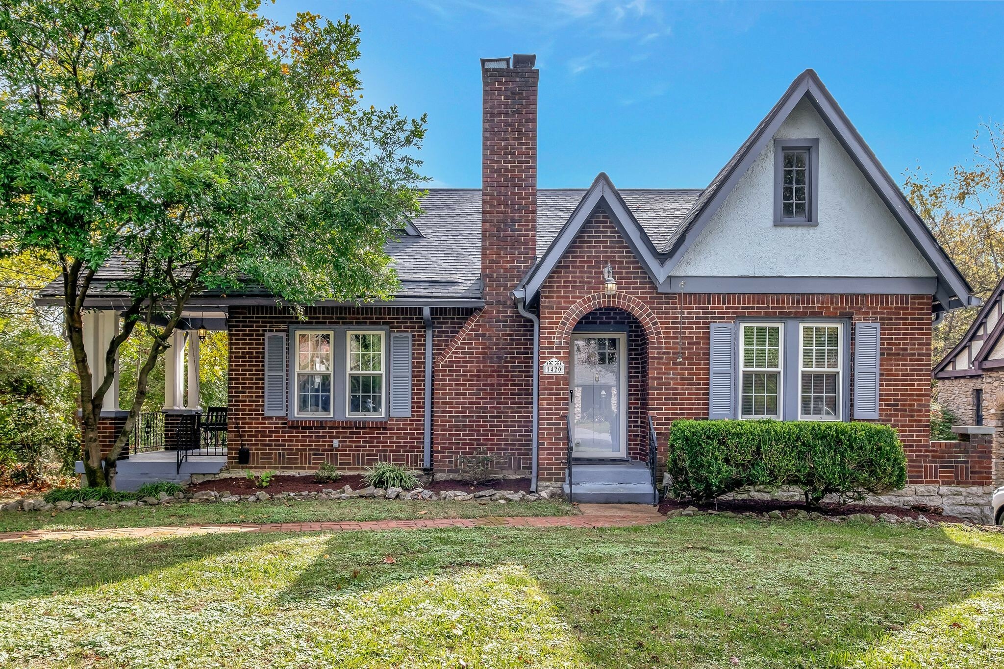 Property Photo:  1420 Shelton Ave  TN 37216 