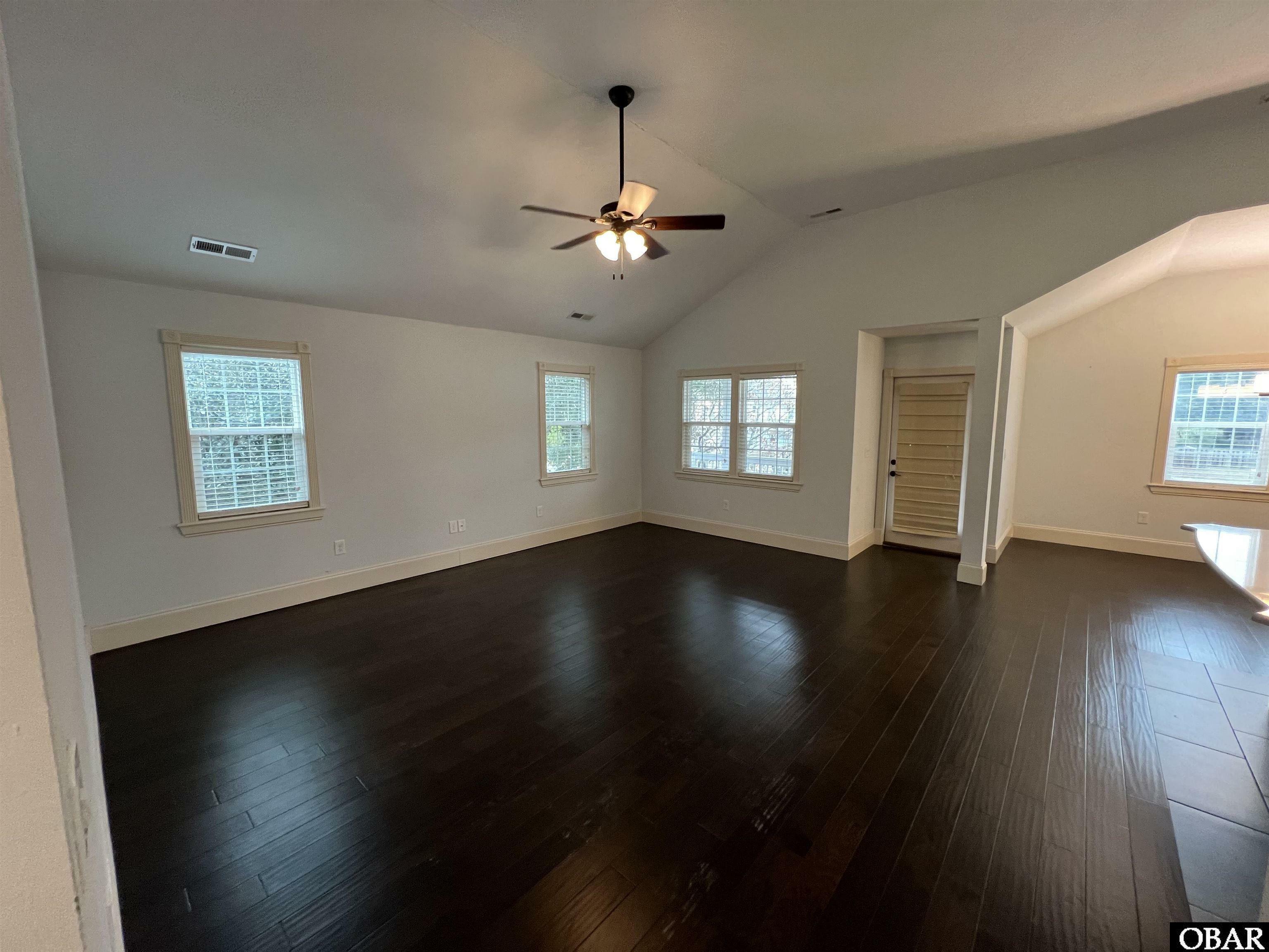 Property Photo:  405 W Holly Street  NC 27948 