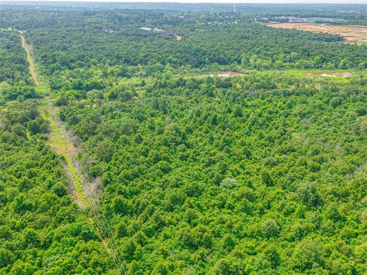 Property Photo: Sycamore Lane OK 73020