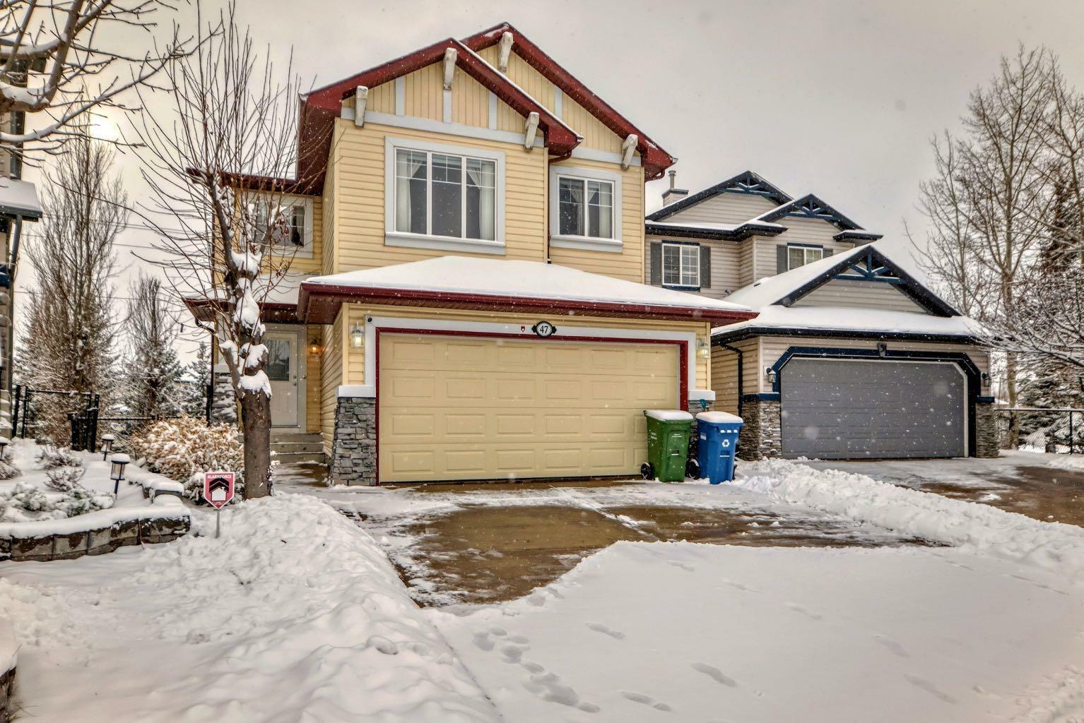 Property Photo:  47 Panamount Heights NW  AB T3K 5T2 