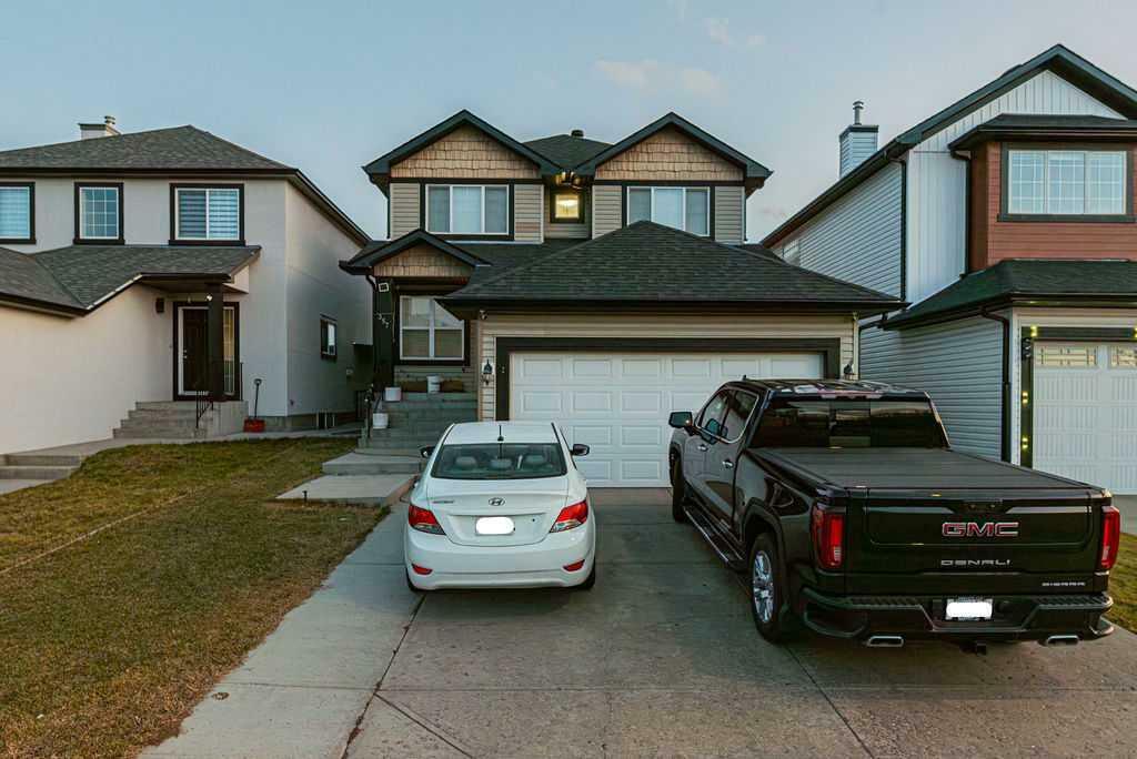 Property Photo:  357 Marthas Manor NE  AB T3J 4Y7 