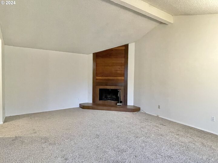 Property Photo: 13010 NE Pinebrook St WA 98684