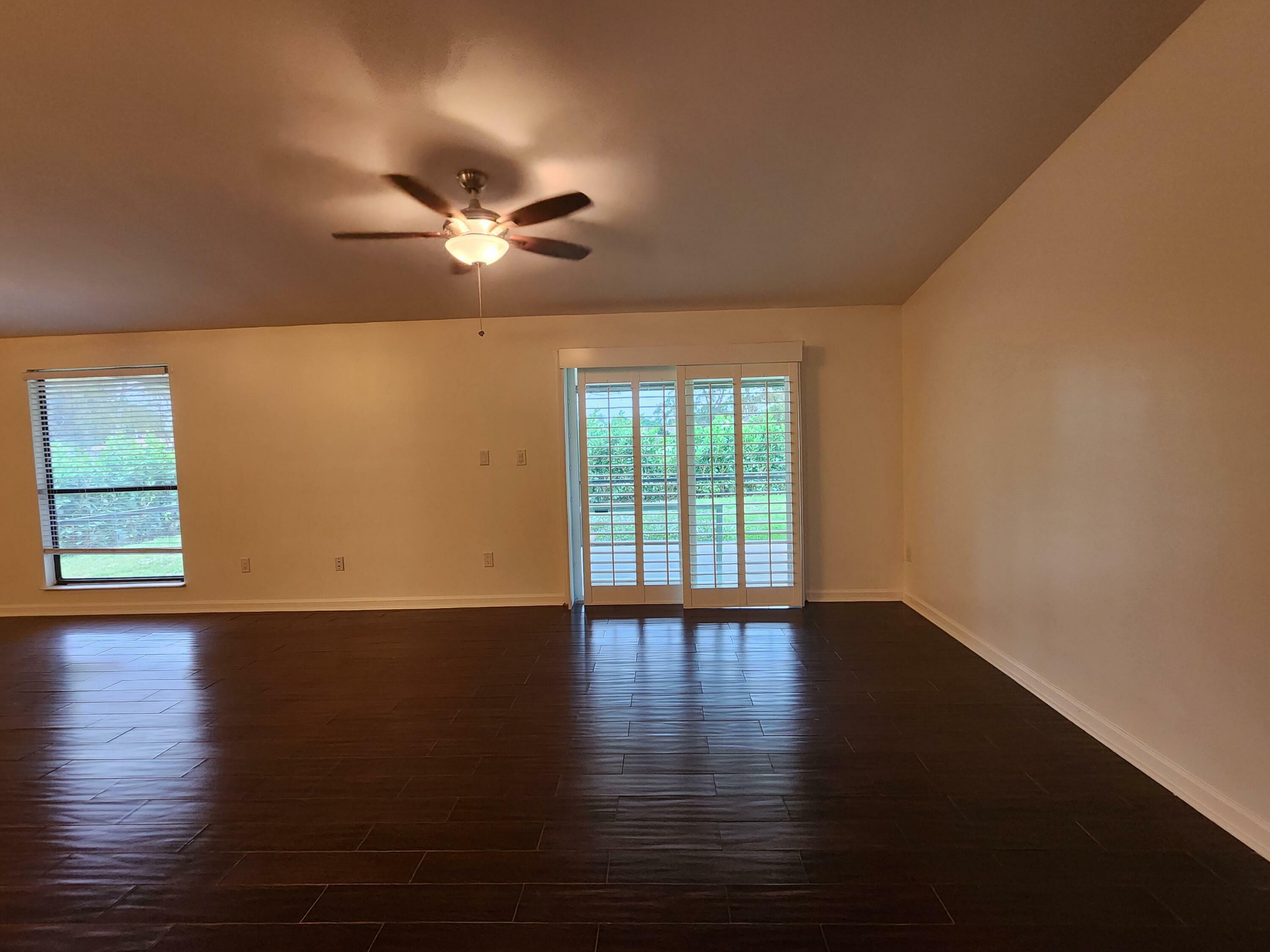 Property Photo:  2535 Canterbury Drive N  FL 33407 