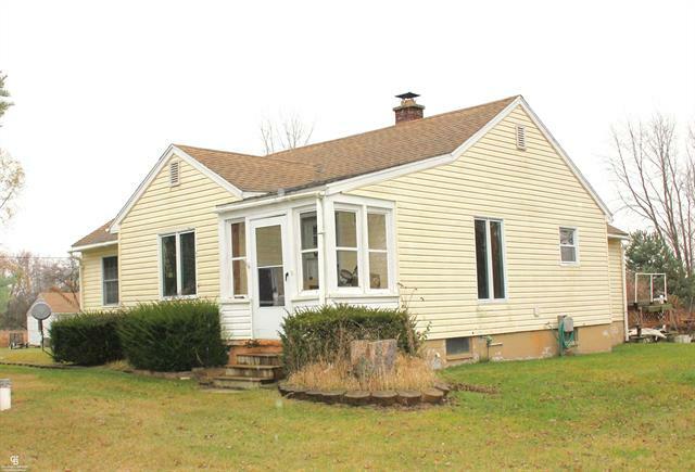 Property Photo: 1376 Lathrop Road MI 48002