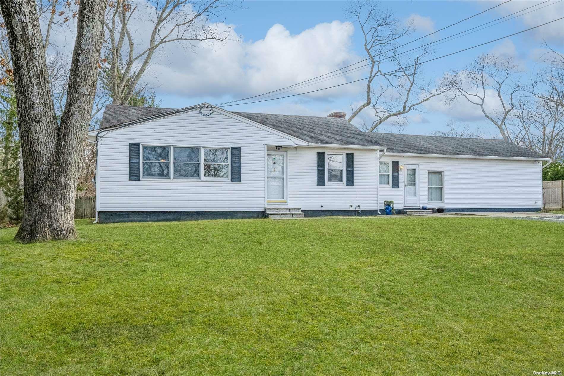 Property Photo: 45 Glen Avenue NY 11901