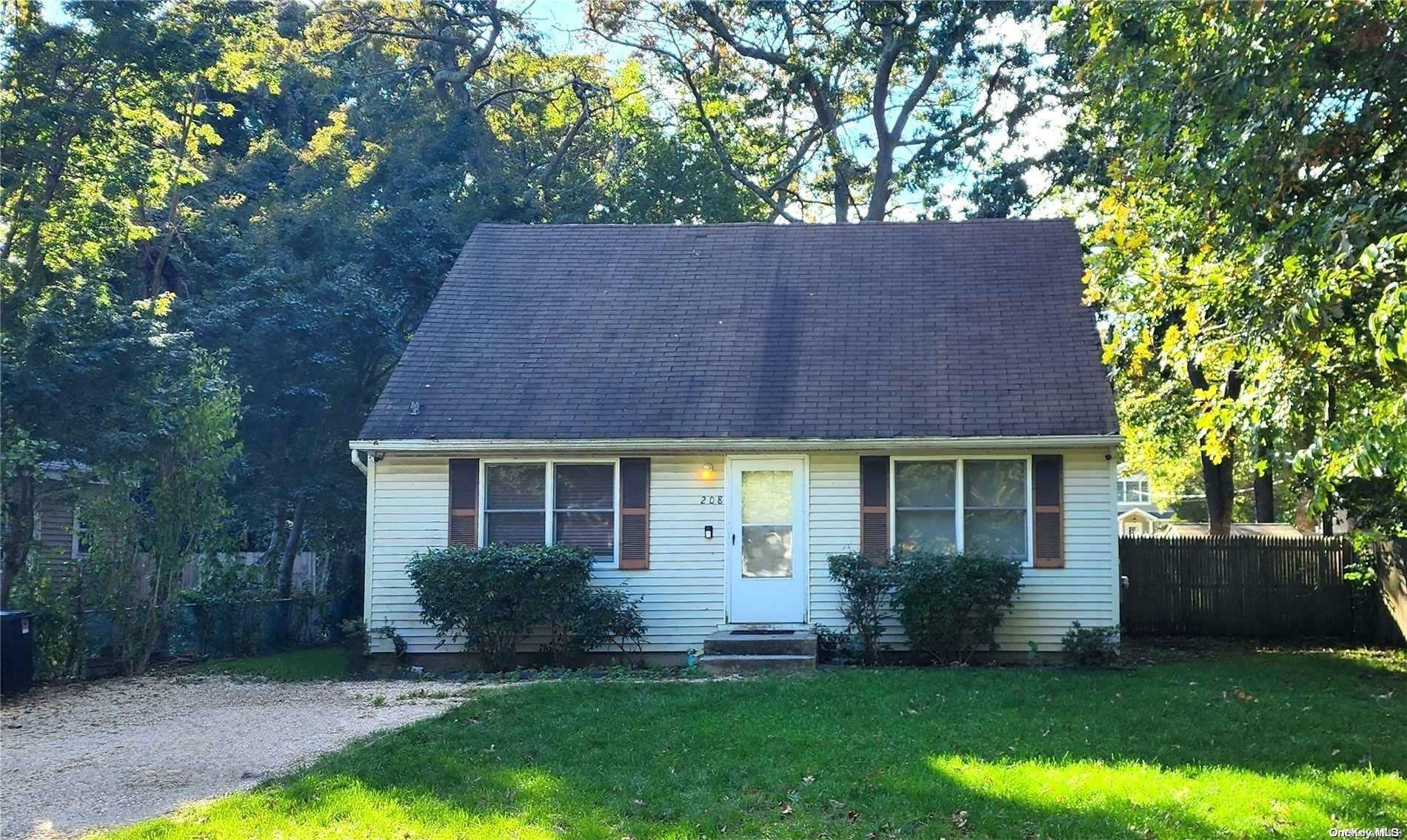 Property Photo:  208 Cypress Drive  NY 11951 