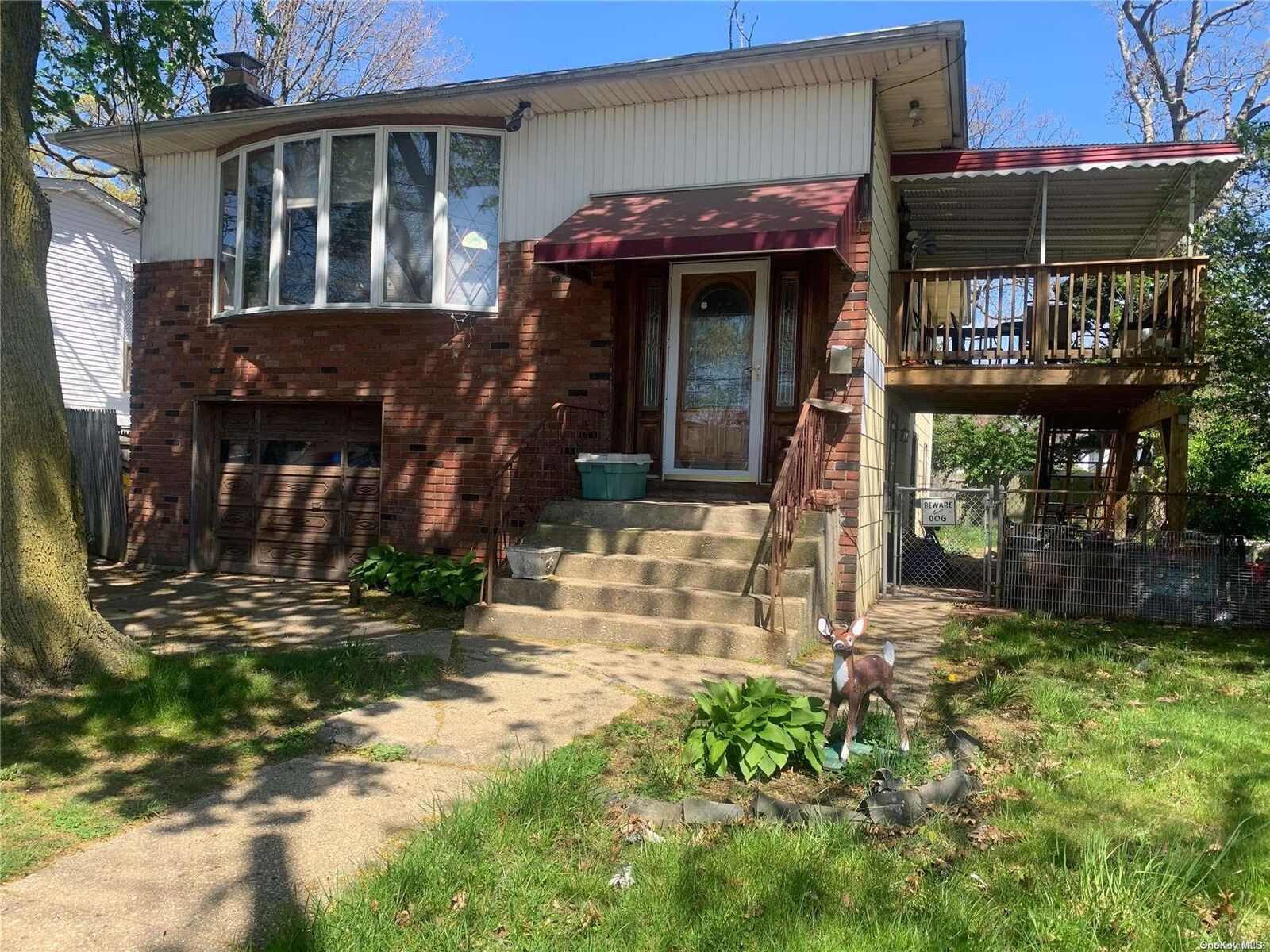 Property Photo: 1044 N Broadway NY 11758