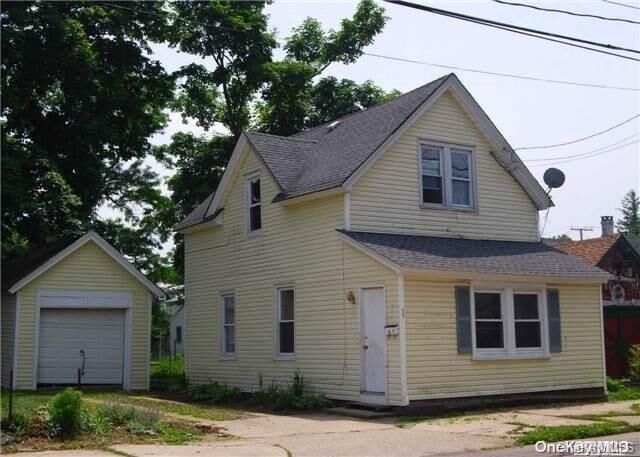 Property Photo:  11 North Street  NY 11944
