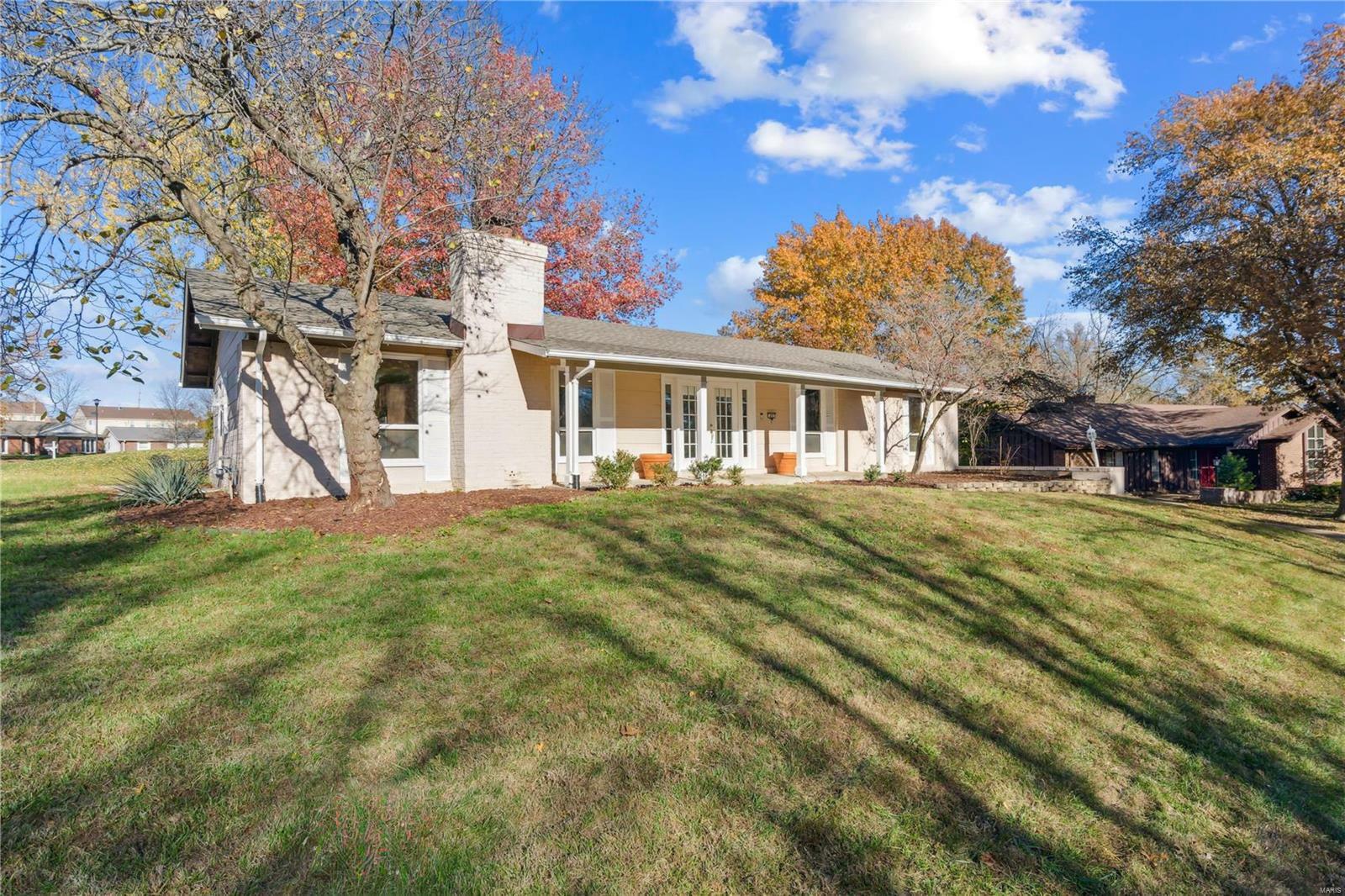 Property Photo:  420 Iron Lantern Drive  MO 63011 