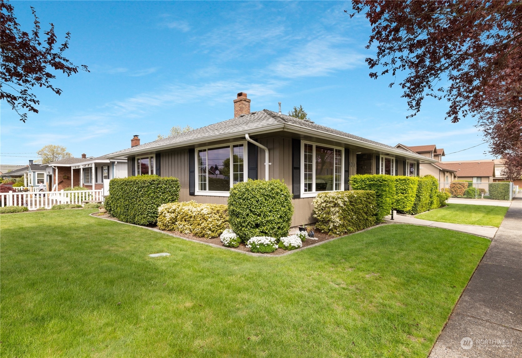 Property Photo: 904 Bonney Avenue WA 98390