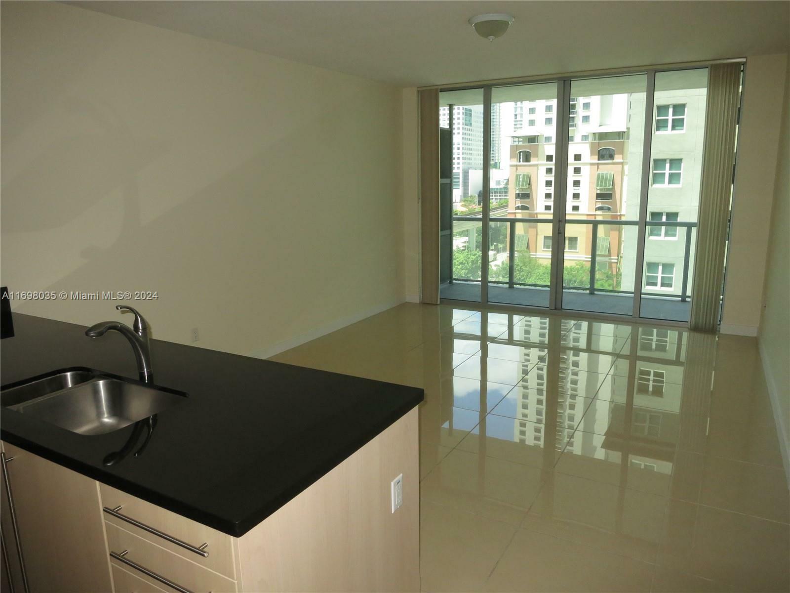 Property Photo:  1111 SW 1 Av 1024-N  FL 33130 