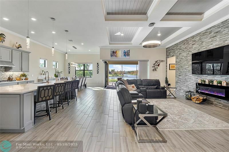 Property Photo: 11620 Sally Ann Dr FL 33412