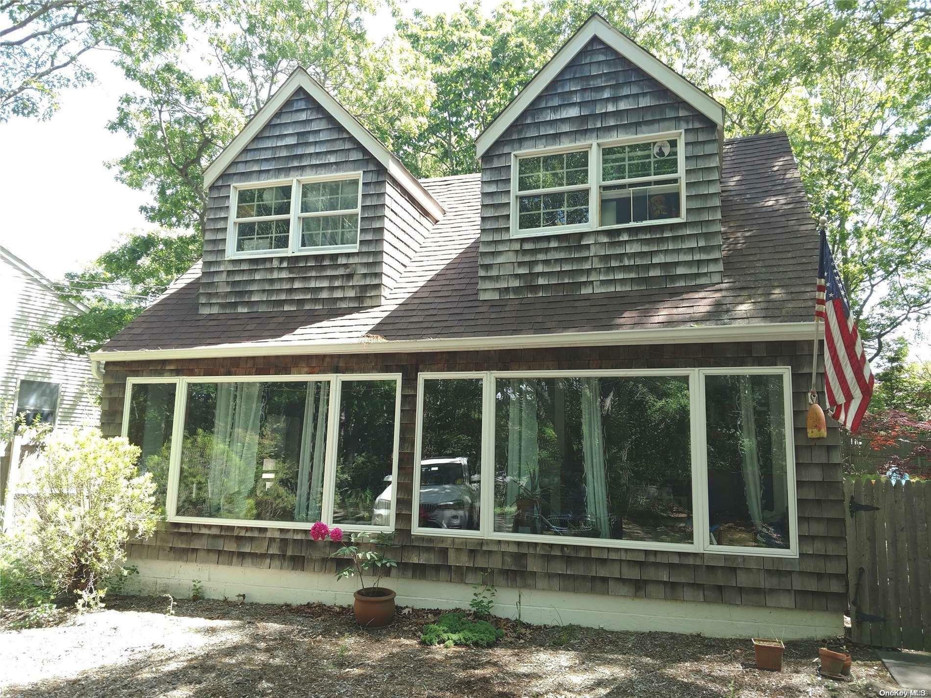 Property Photo: 36 Washington Hts S Avenue NY 11946