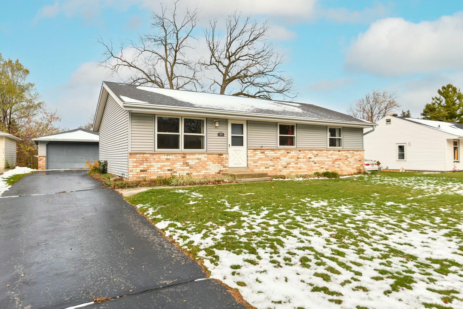 Property Photo:  205 Merton Ave  WI 53029 