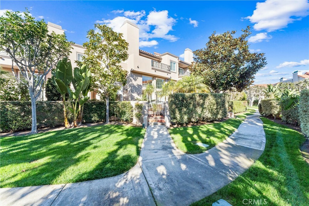 Property Photo:  19398 Peachtree Lane  CA 92648 