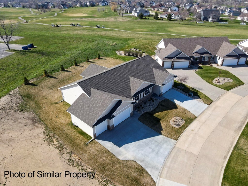 Property Photo:  2935 Clubhouse Dr  IA 52302 