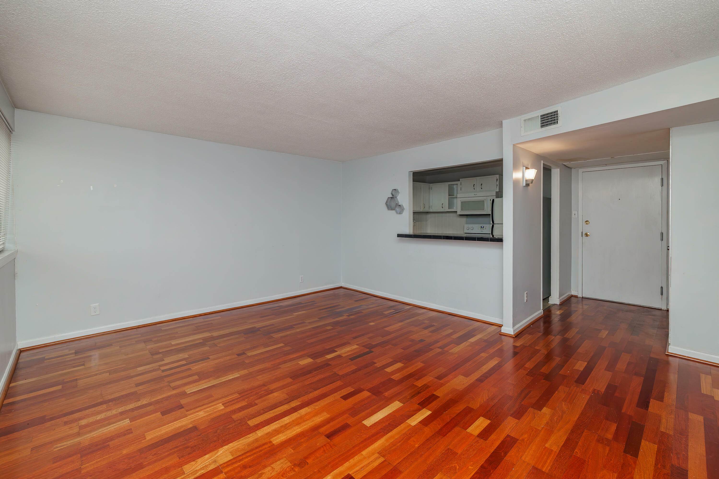 Property Photo:  342 Waller Avenue 5E  KY 40504 