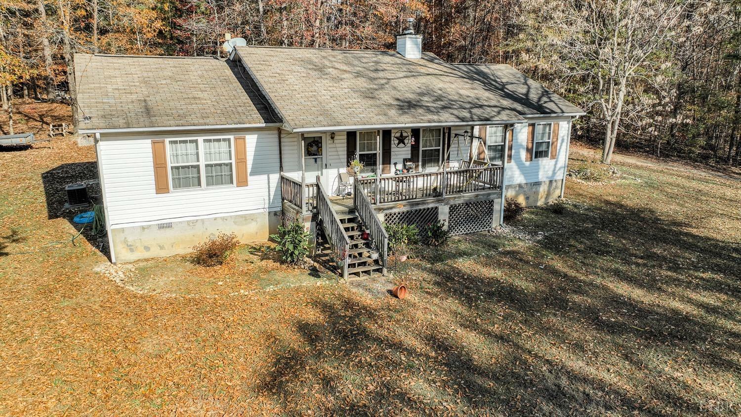 Property Photo:  12098 Scuffletown Road  VA 23962 